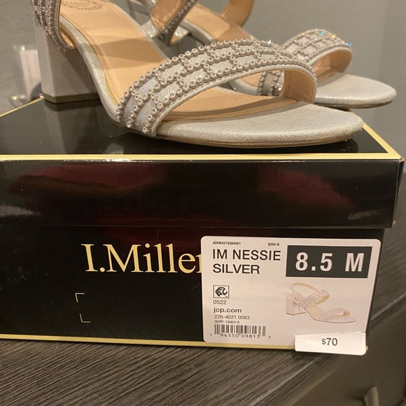 Women’s Dressy Silver & Rhinestone sandals - Picture 2 of 4